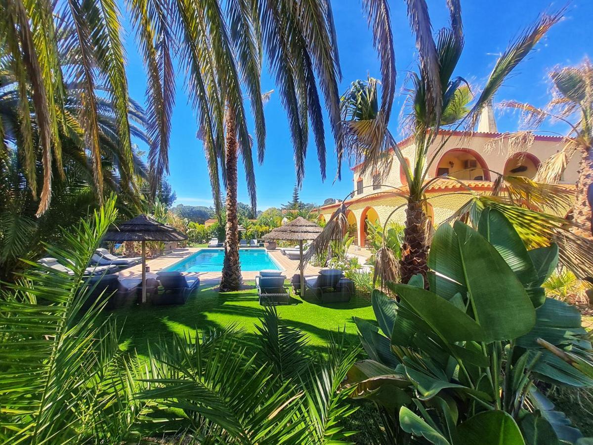 Villa Paraiso - Naturism Optional Adults Only Porches  Luaran gambar