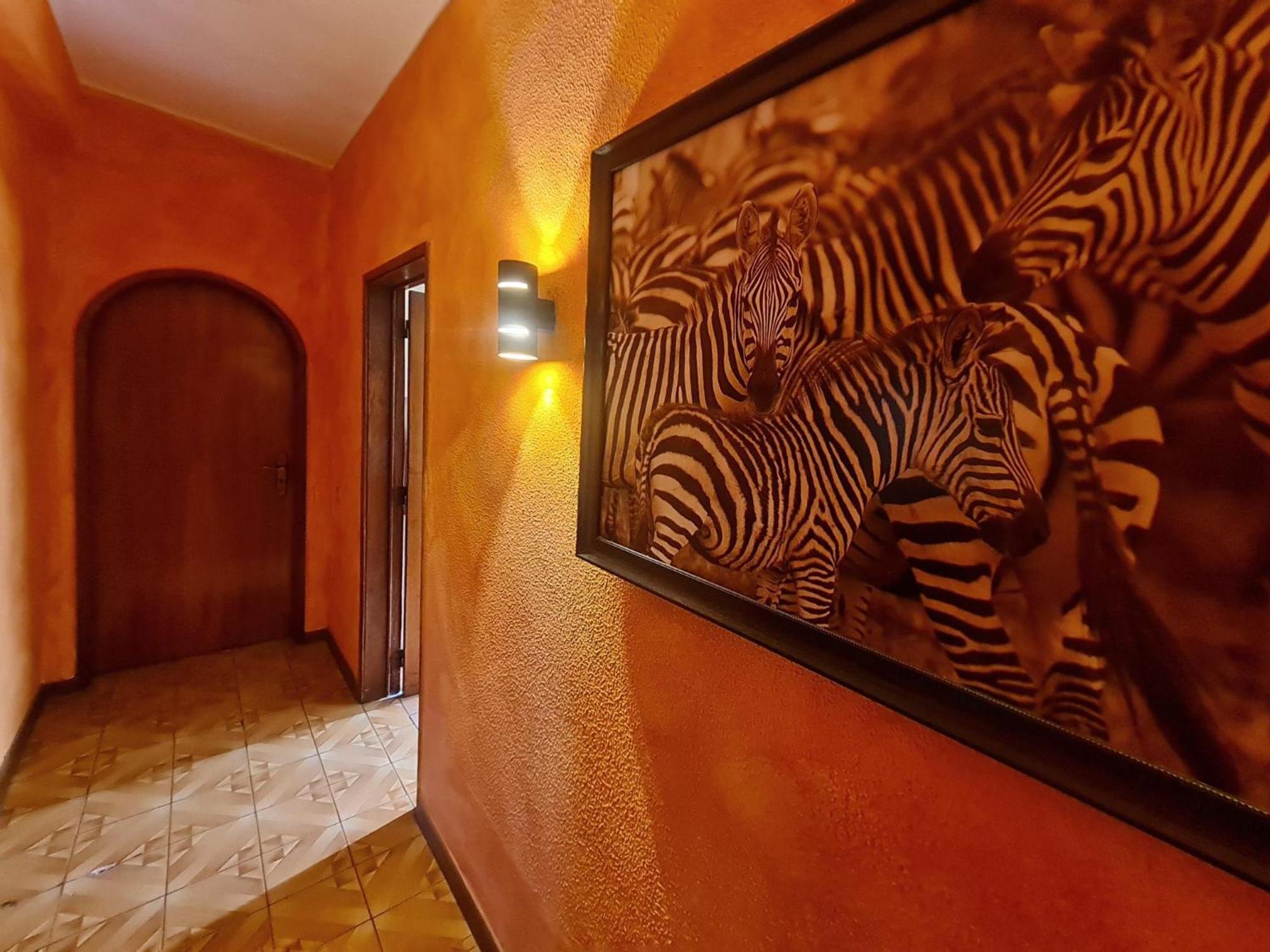 Villa Paraiso - Naturism Optional Adults Only Porches  Bilik gambar
