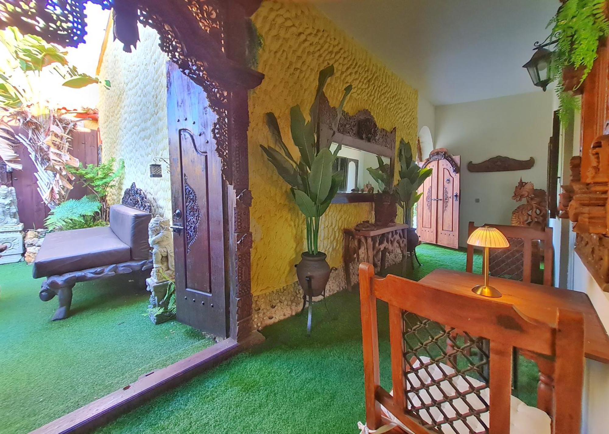 Villa Paraiso - Naturism Optional Adults Only Porches  Luaran gambar